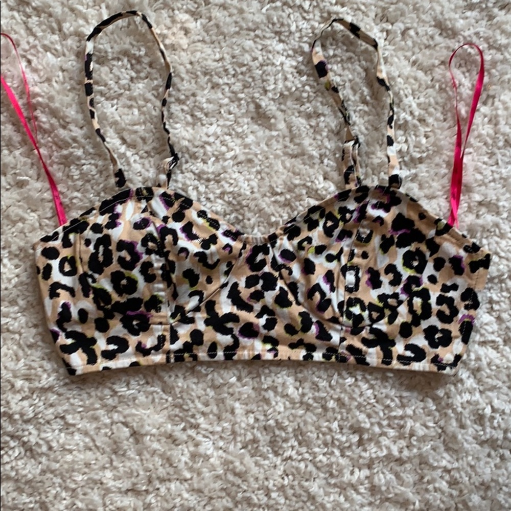 Leopard print top